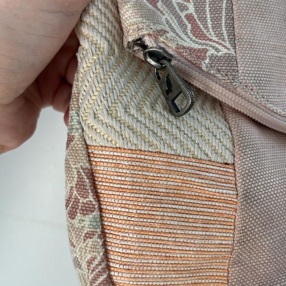 Sakroots | Petal Pink Flower Blossom Artist Circle Fold-Over Crossbody Bag - Picture 6 of 9